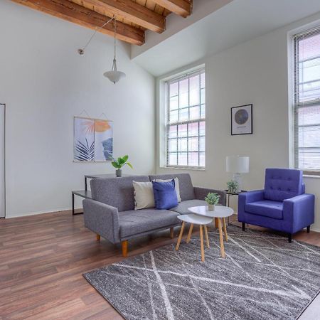 Frontdesk I River Place Apts Rivertown Detroit Apartment Bagian luar foto